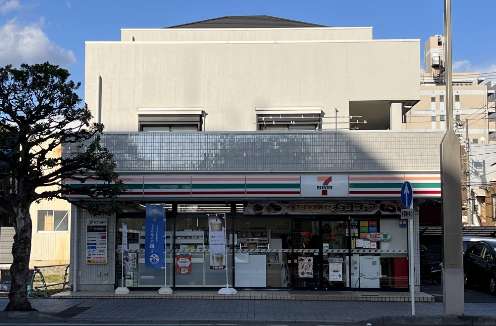 セブンイレブン（コンビニ）の写真